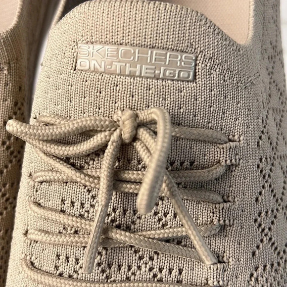 SKECHERS On The Go Performance Arch Fit Uplift Knit Lace-Up Detail Taupe Size 11 - Picture 5 of 14